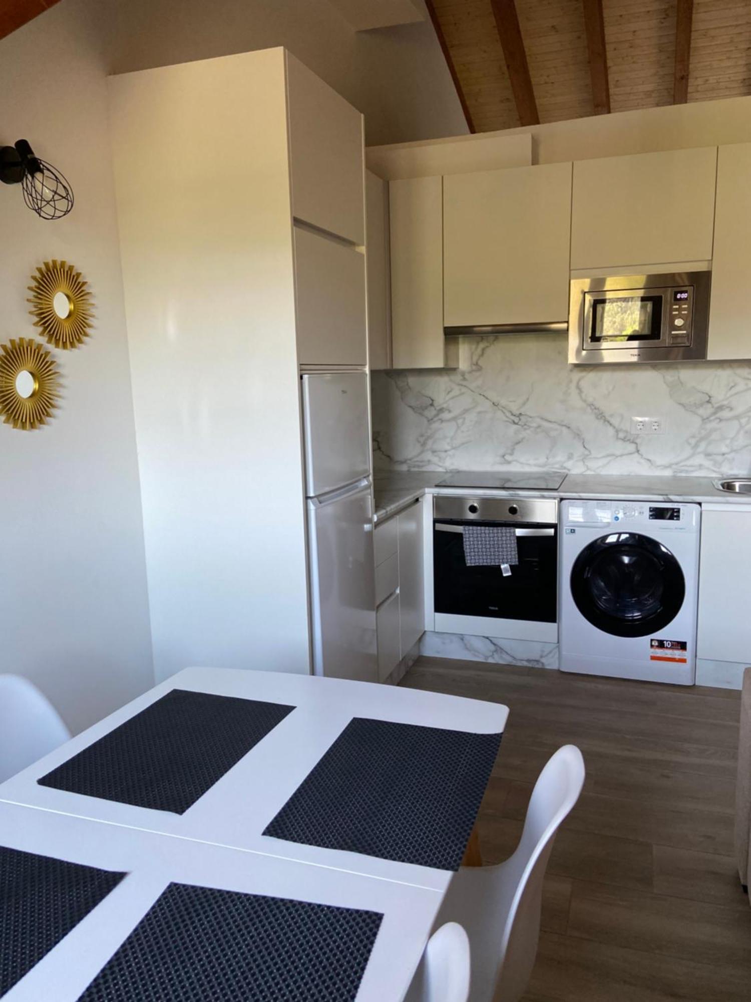 Reginita Apartamentos Arbo المظهر الخارجي الصورة