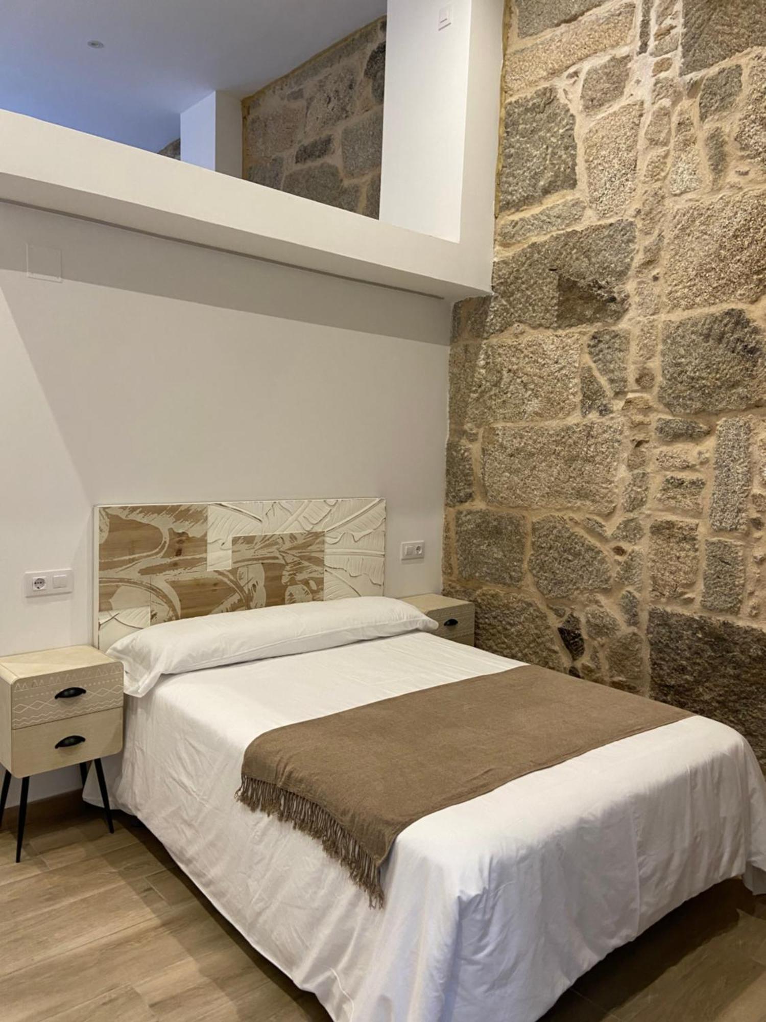 Reginita Apartamentos Arbo المظهر الخارجي الصورة