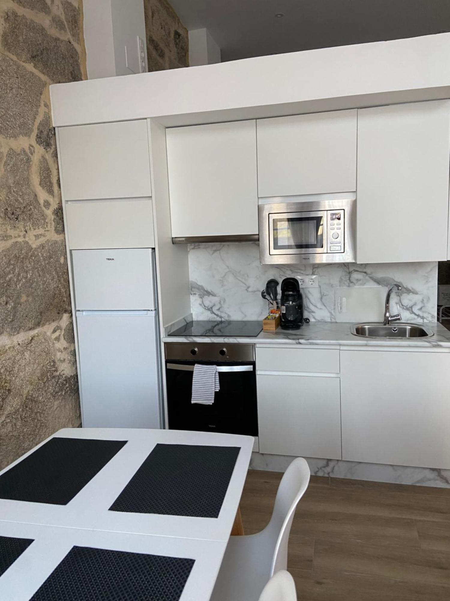 Reginita Apartamentos Arbo المظهر الخارجي الصورة