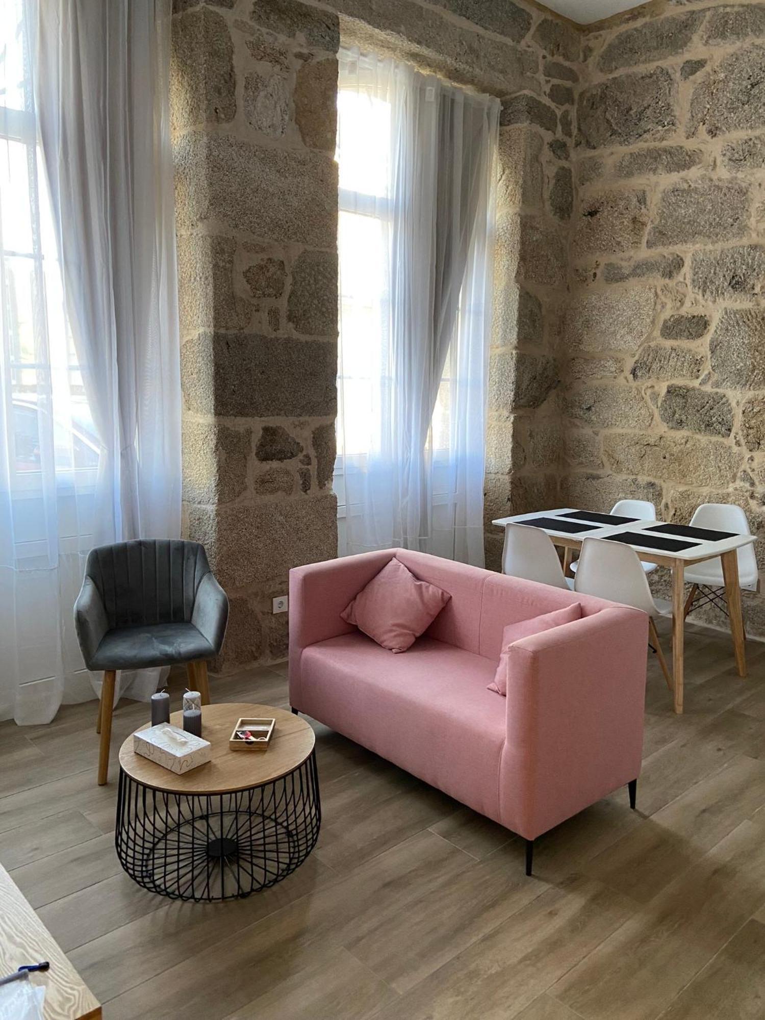 Reginita Apartamentos Arbo المظهر الخارجي الصورة